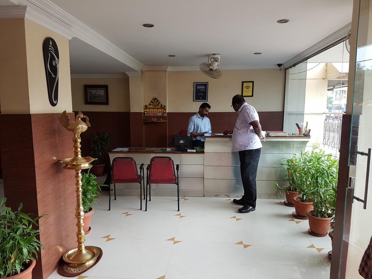טריואנדרום Hotel The Samrat מראה חיצוני תמונה